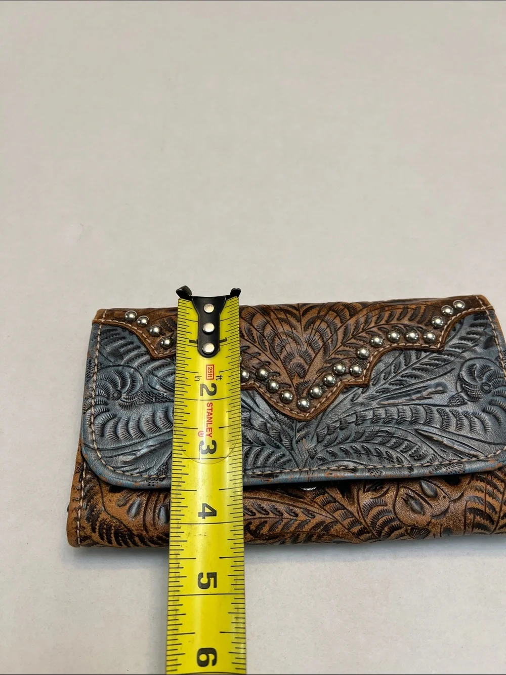 AMERICAN WEST TWO TONE TOOLED LEATHER STUDDED TRIFOLD WALLET BLUE BROWN